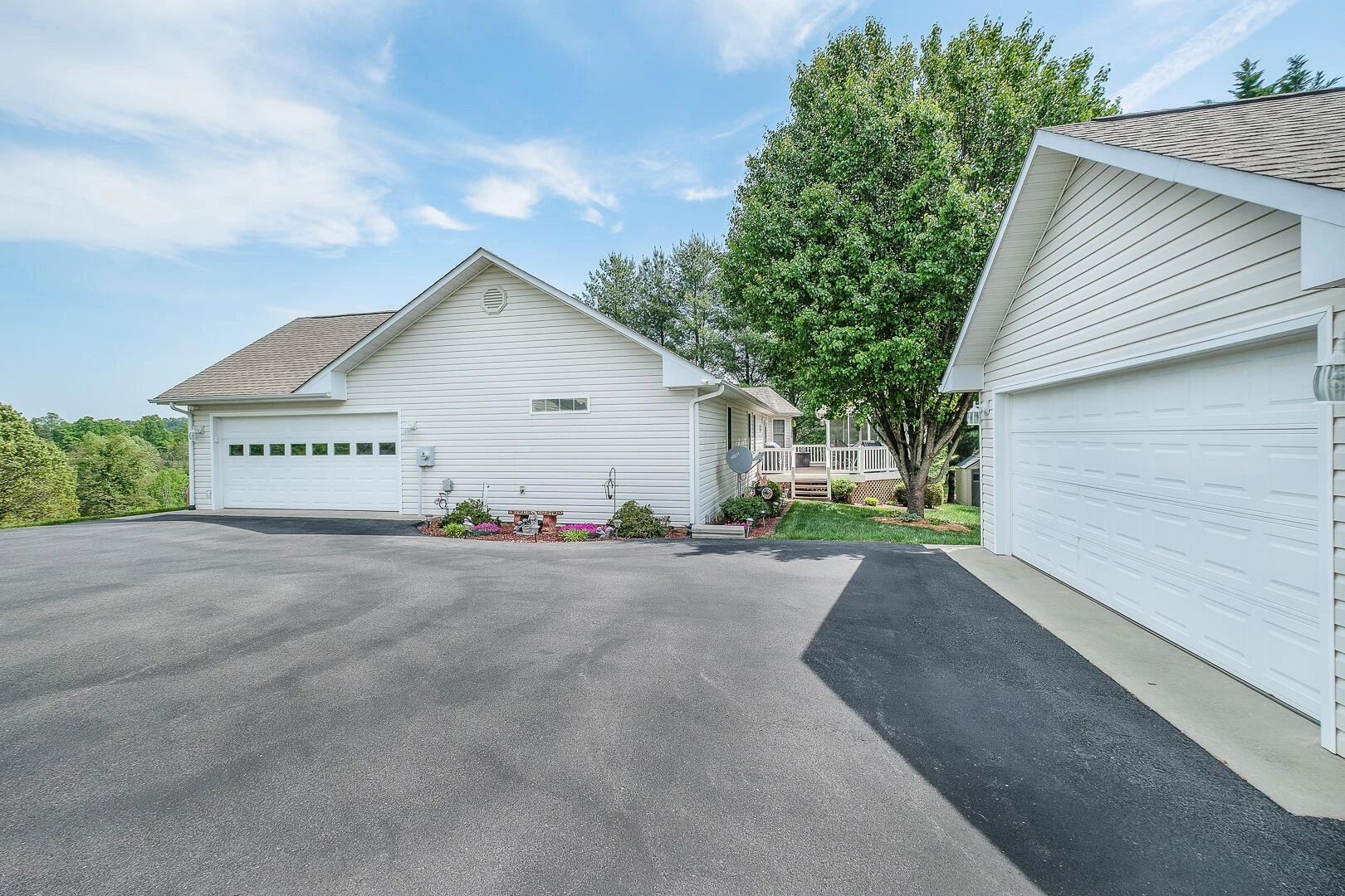 151 Andrew DR - Photo 37