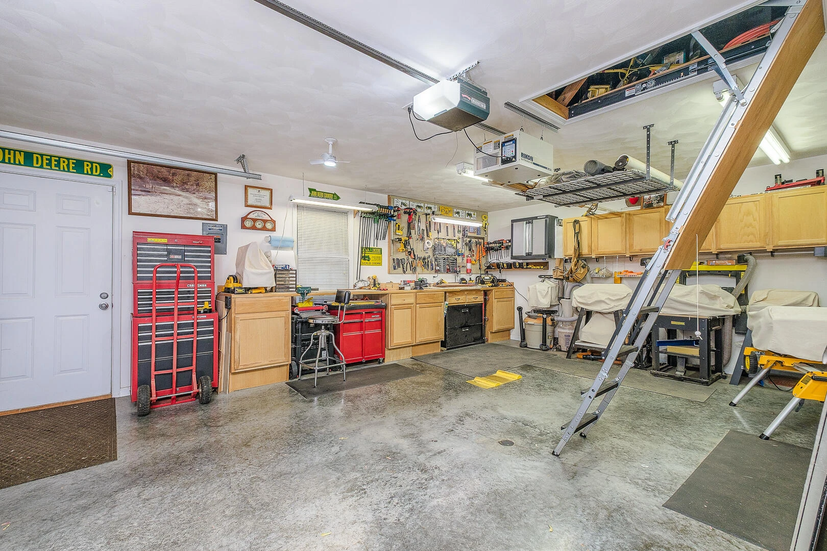 151 Andrew DR - Photo 39