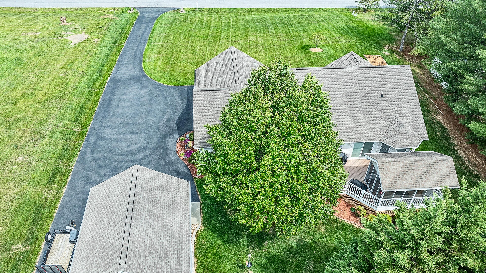 151 Andrew DR - Photo 40