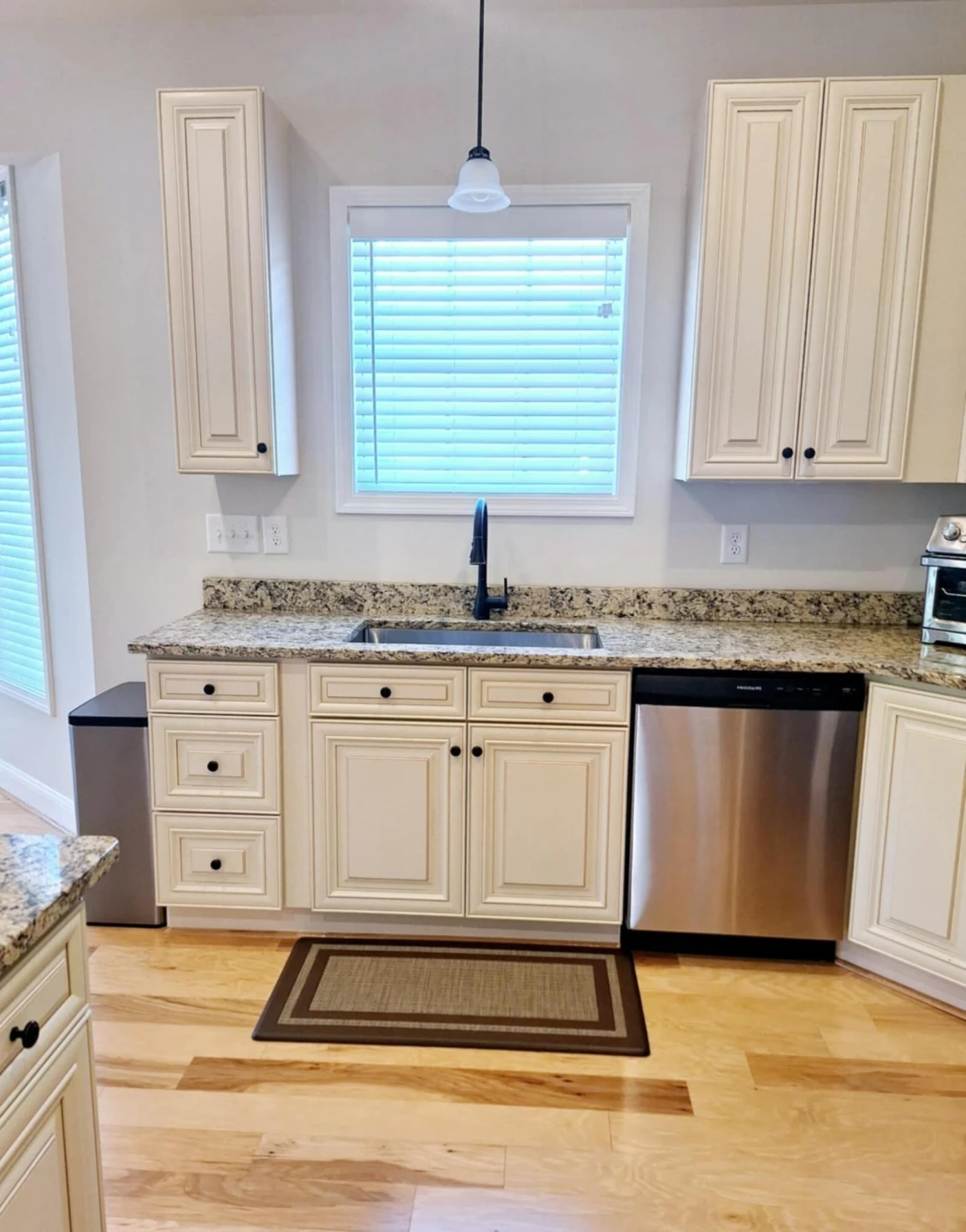 1355 Swansea CT - Photo 13