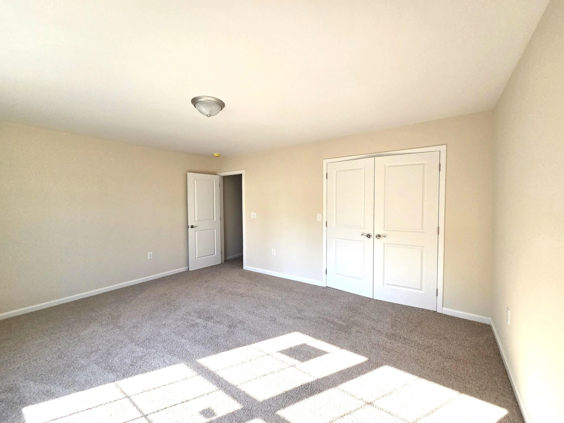 5591 Old Grove LN - Photo 16