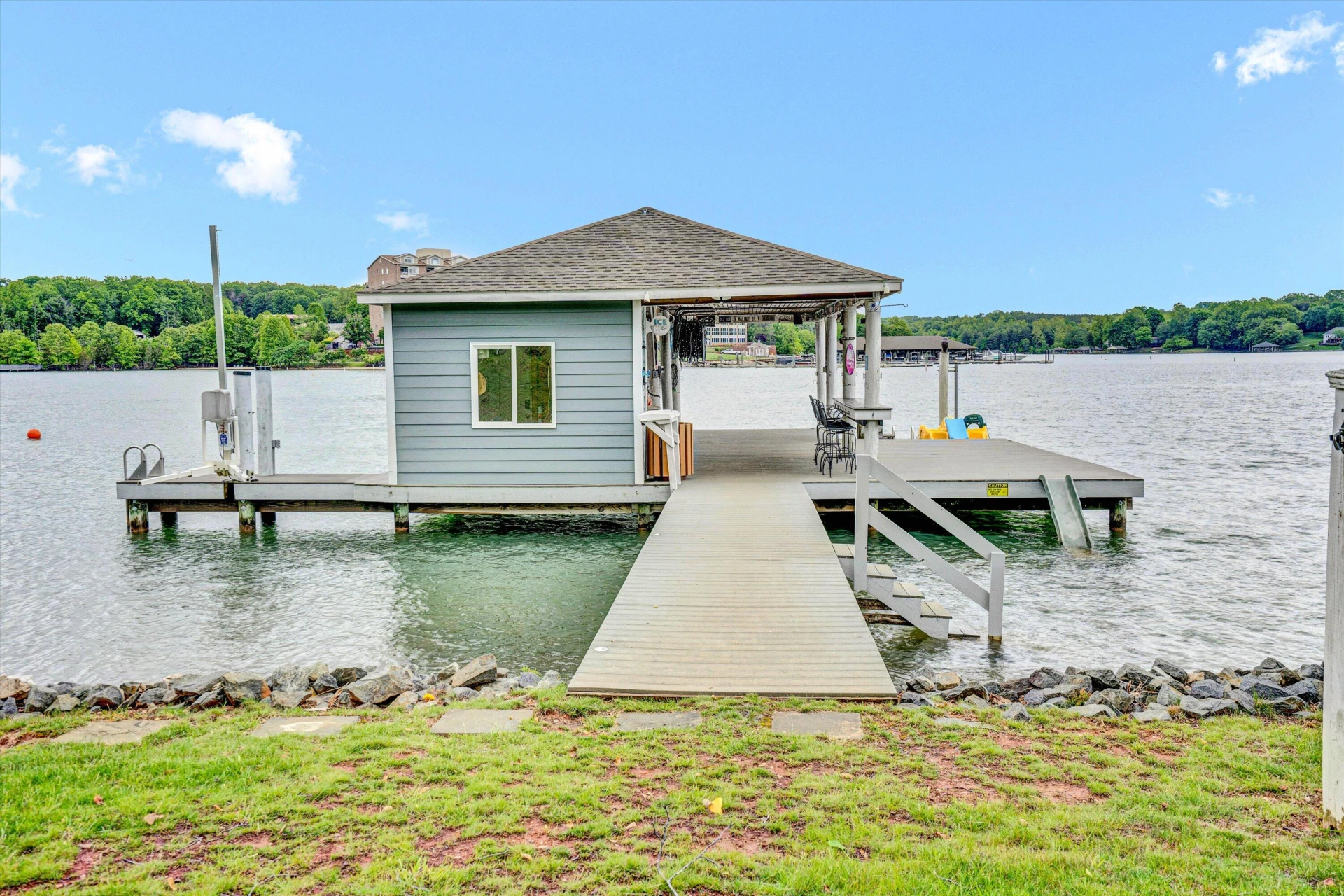 511 Autumn AVE - Photo 2