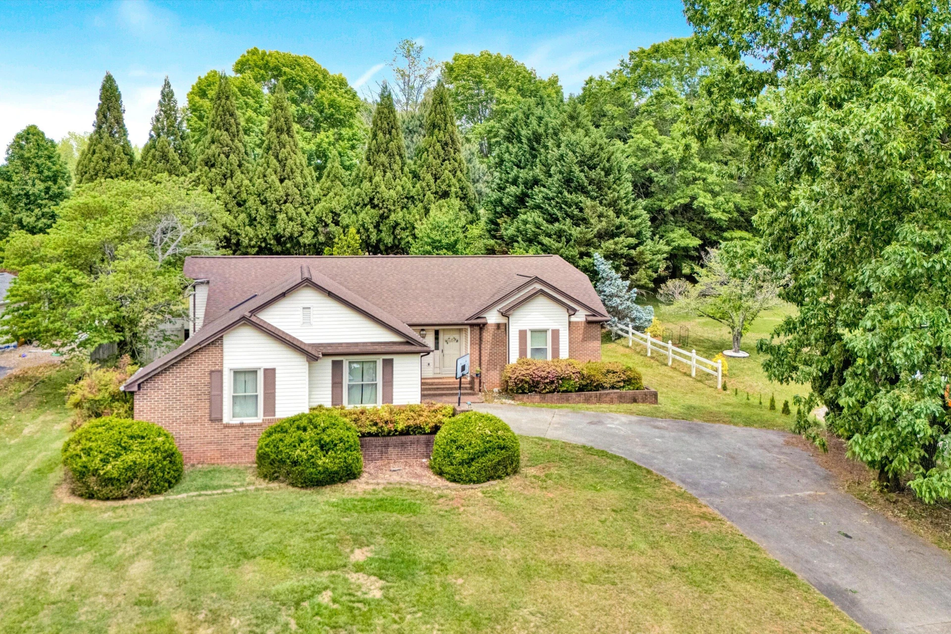 126 Turner Ashby CT