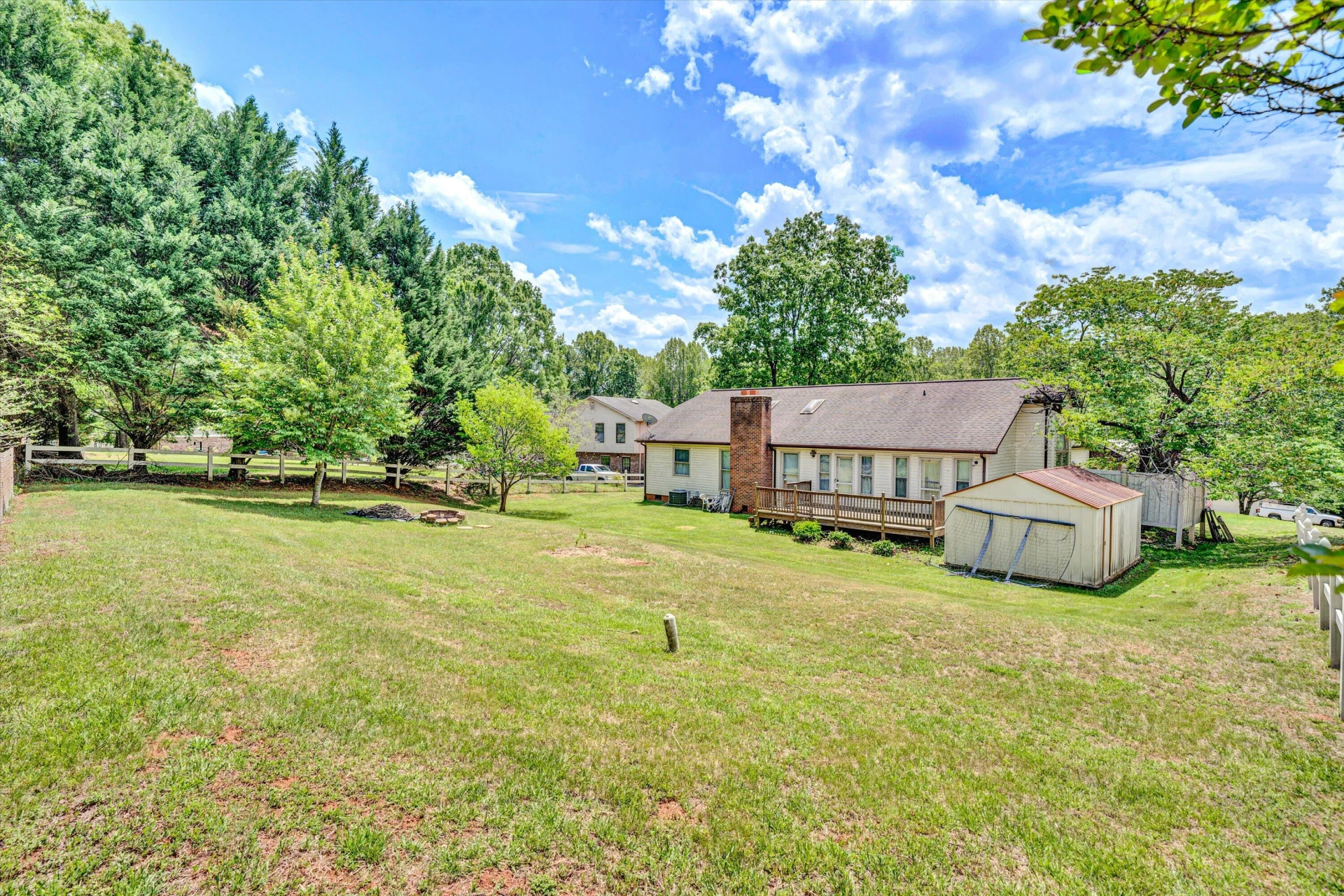 126 Turner Ashby CT - Photo 4