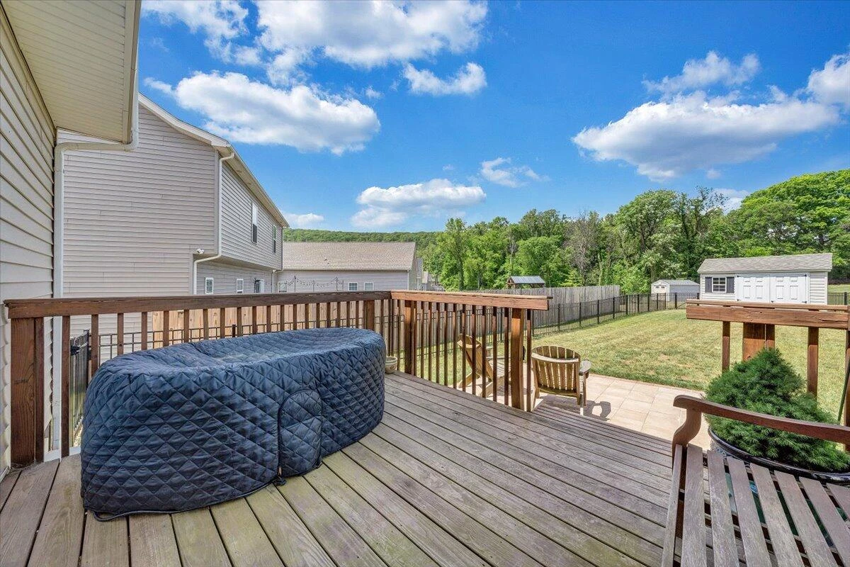 8327 Leighburn DR - Photo 33