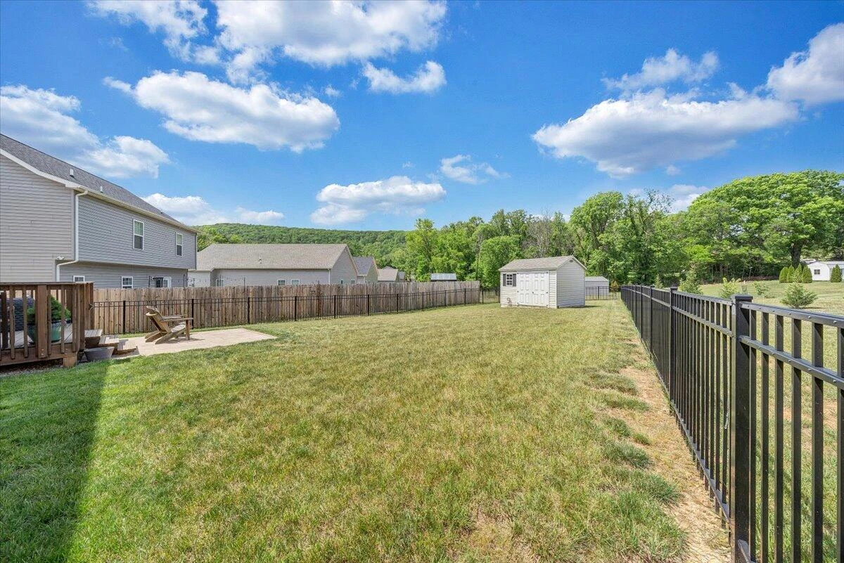 8327 Leighburn DR - Photo 40