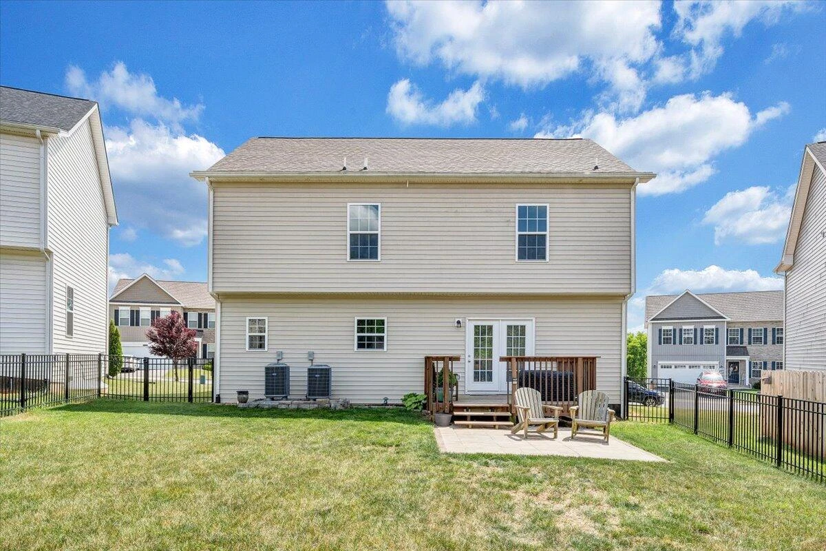 8327 Leighburn DR - Photo 43