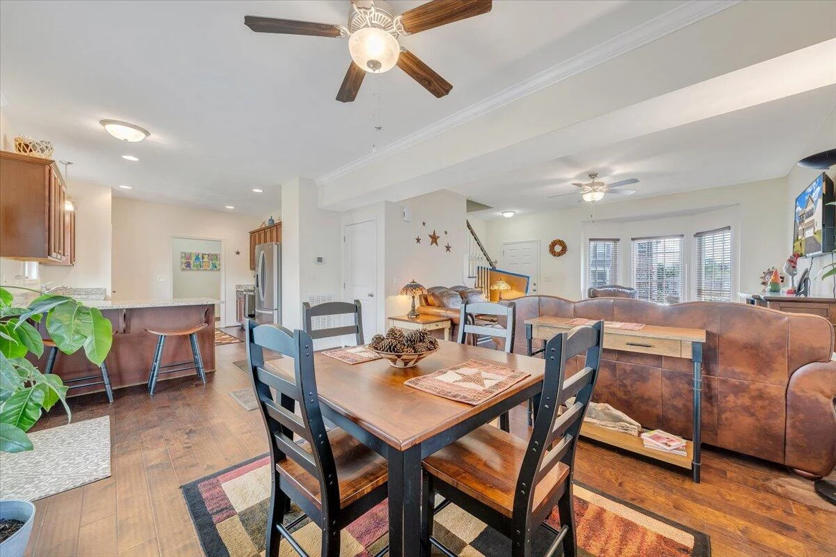 8327 Leighburn DR - Photo 13