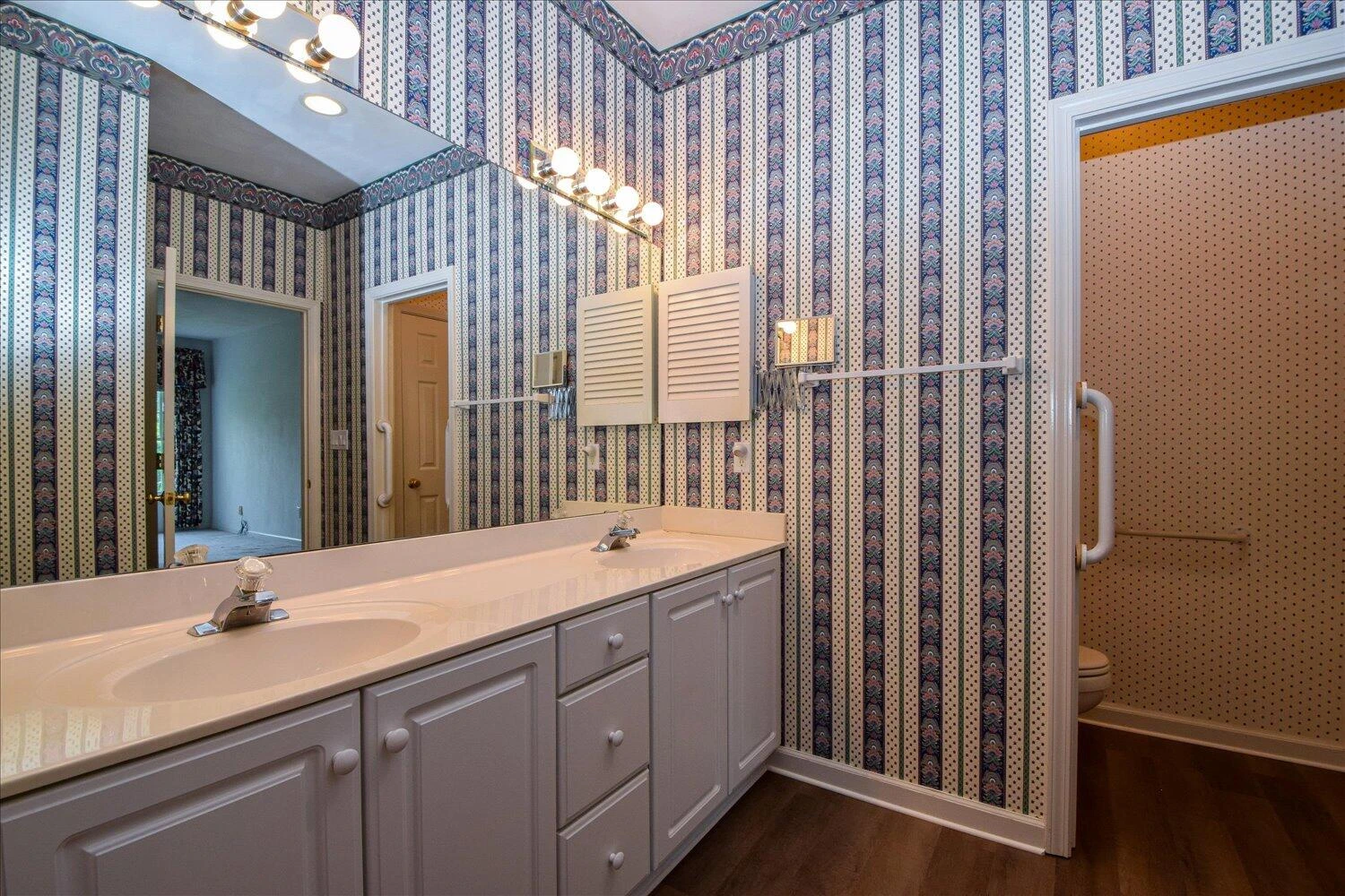 3837 Parkway Place DR - Photo 16