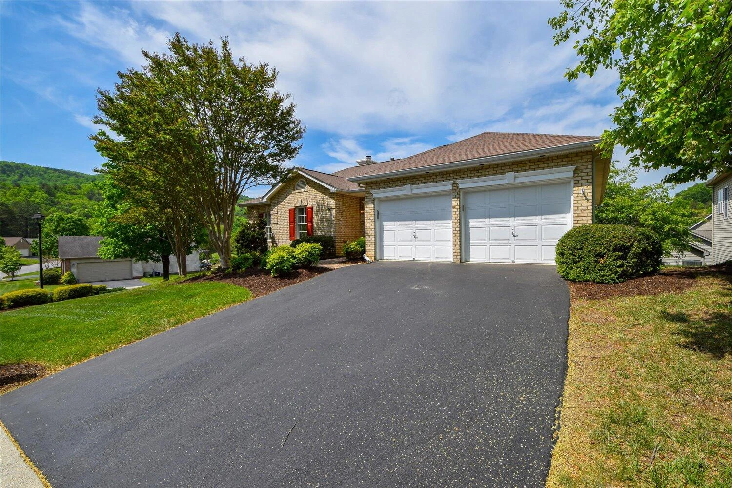 3837 Parkway Place DR - Photo 30