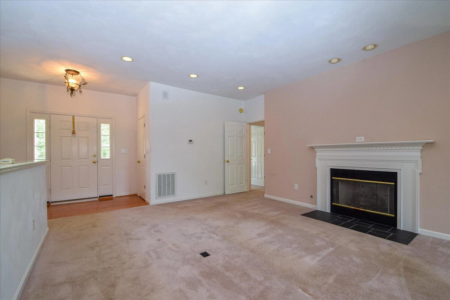3837 Parkway Place DR - Photo 7