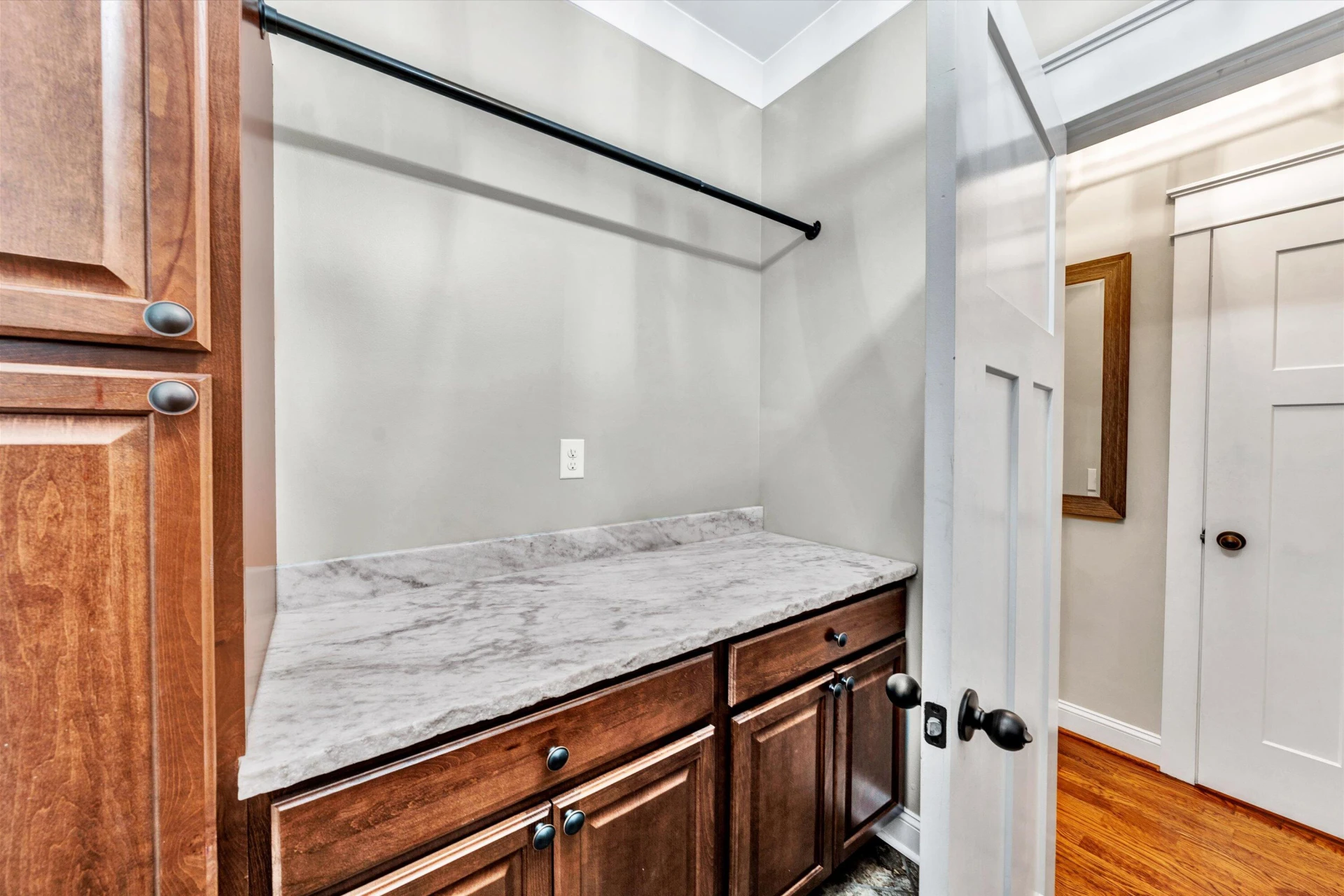 215 Bermuda DR - Photo 24