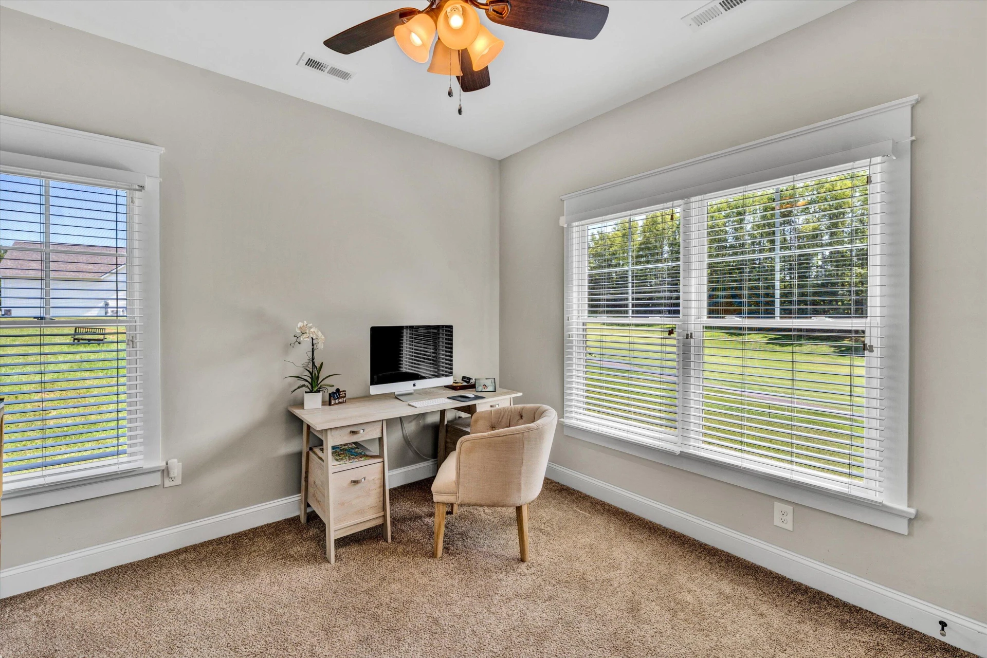 215 Bermuda DR - Photo 26