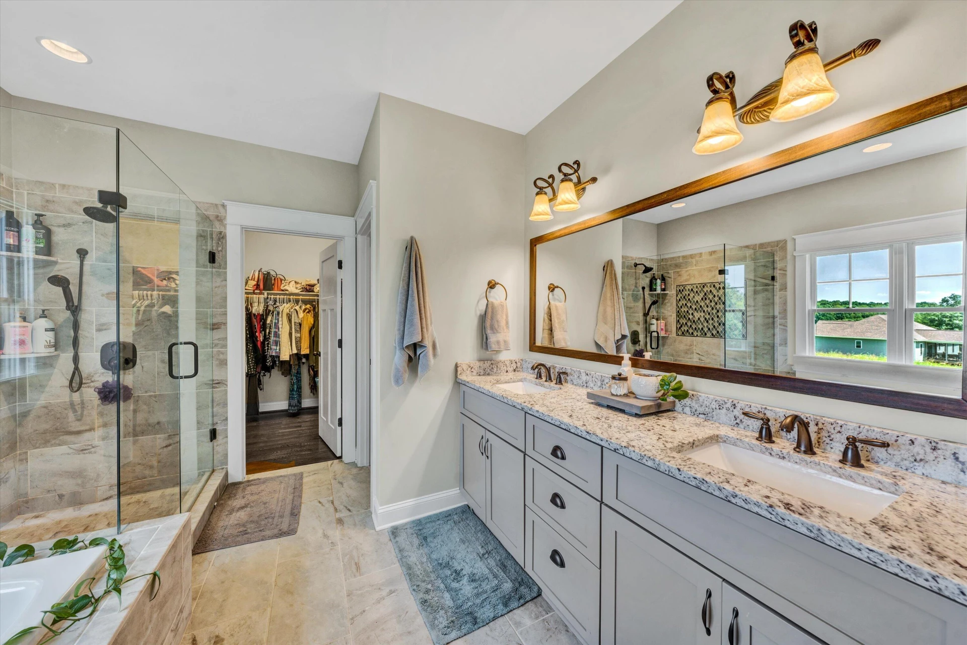 215 Bermuda DR - Photo 31