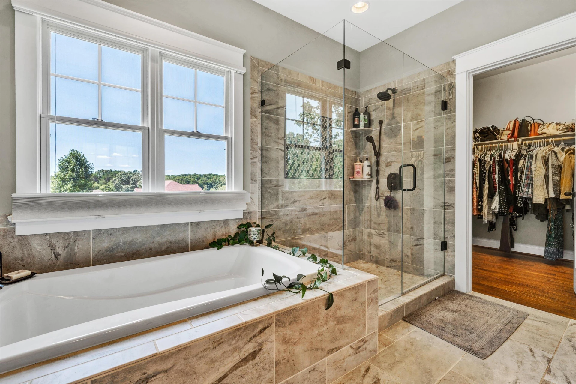 215 Bermuda DR - Photo 32