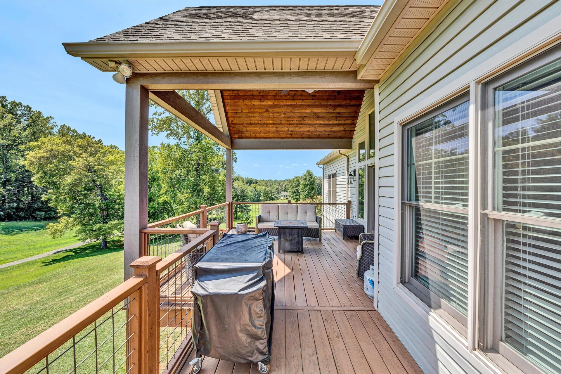 215 Bermuda DR - Photo 35