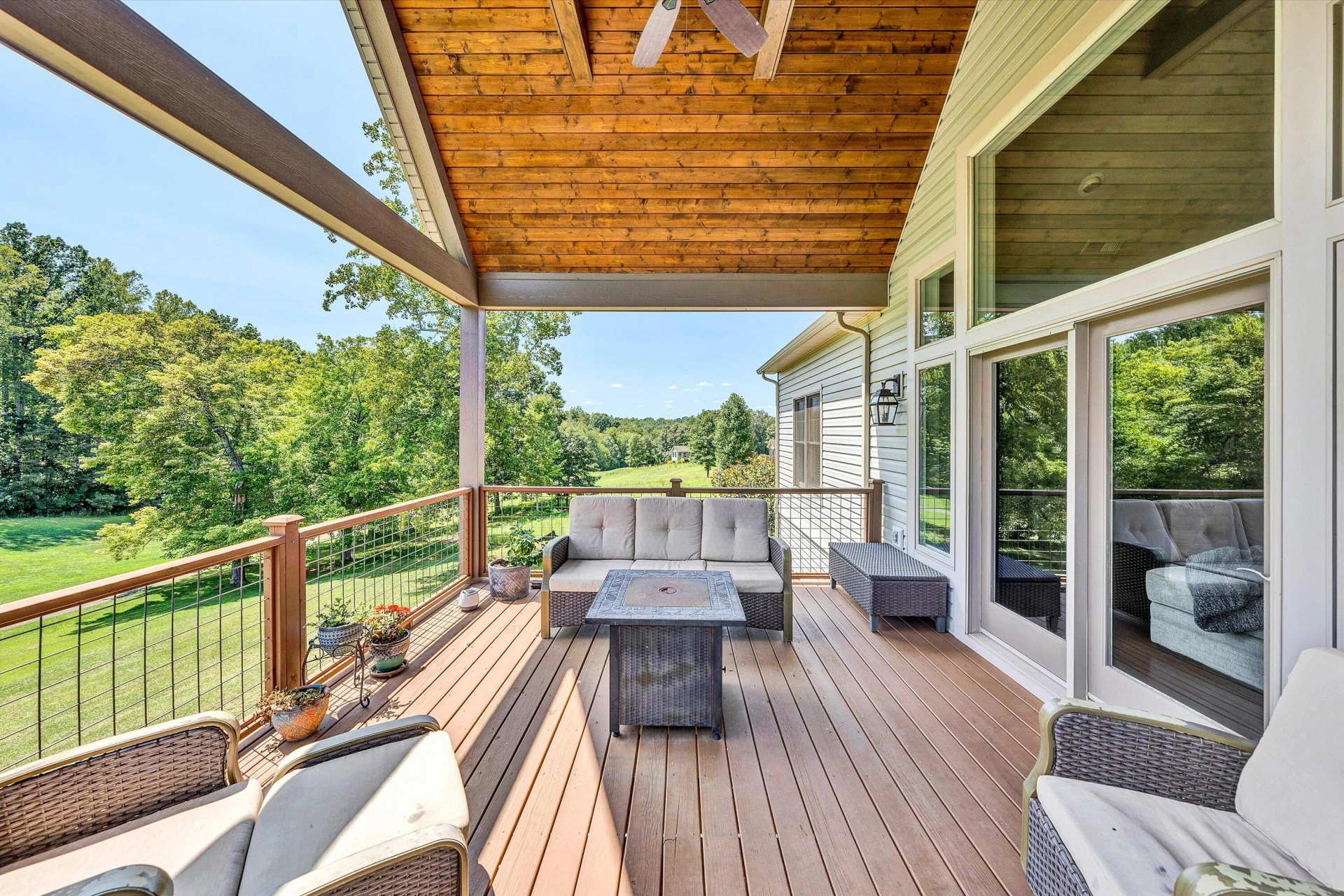 215 Bermuda DR - Photo 36