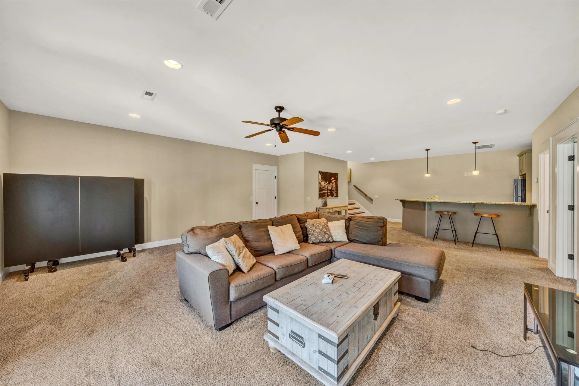 215 Bermuda DR - Photo 40