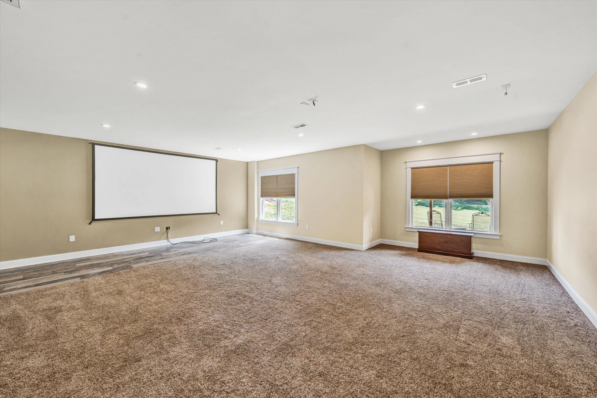 215 Bermuda DR - Photo 43