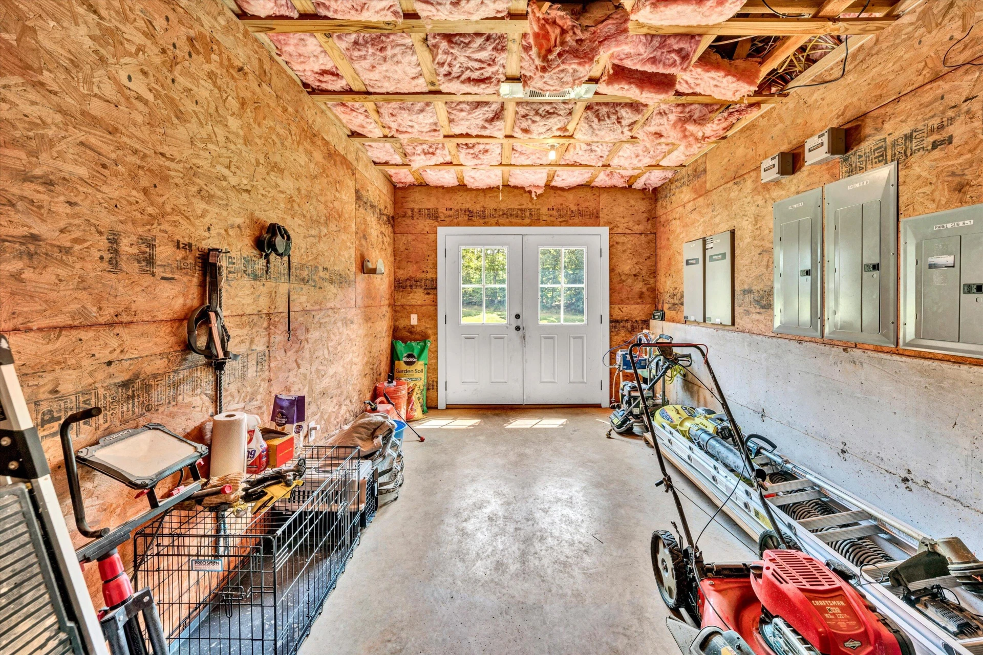 215 Bermuda DR - Photo 46