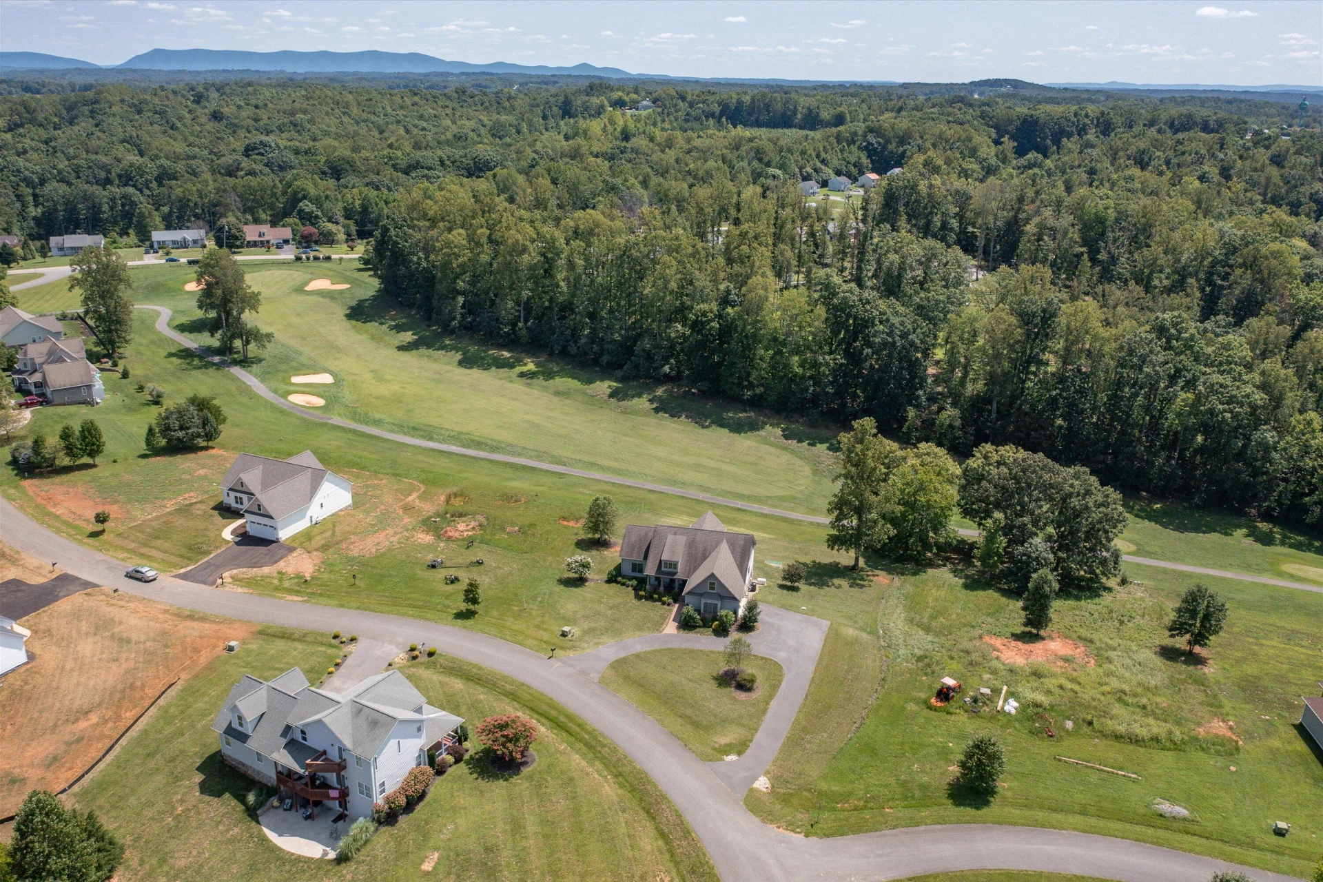 215 Bermuda DR - Photo 6