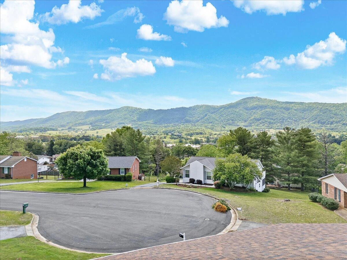 5004 Harvest Ridge RD - Photo 14