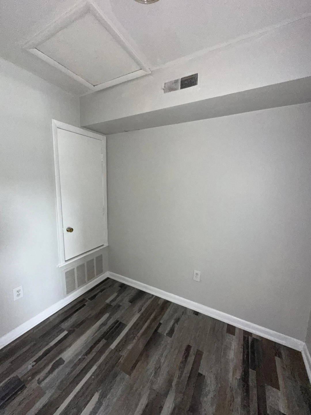2001 Lynn AVE - Photo 5