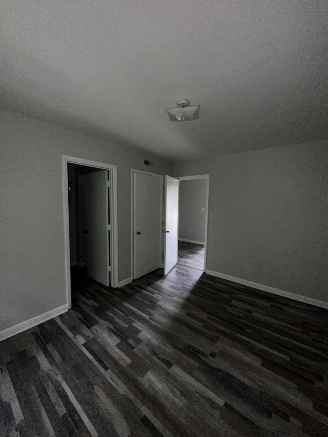 2001 Lynn AVE - Photo 6