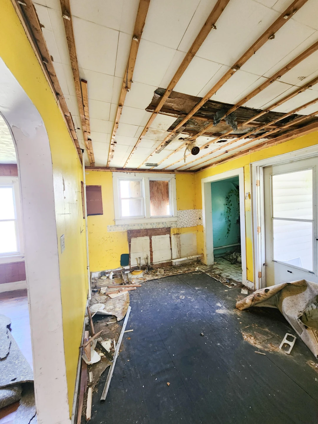 411 alleghany AVE - Photo 8