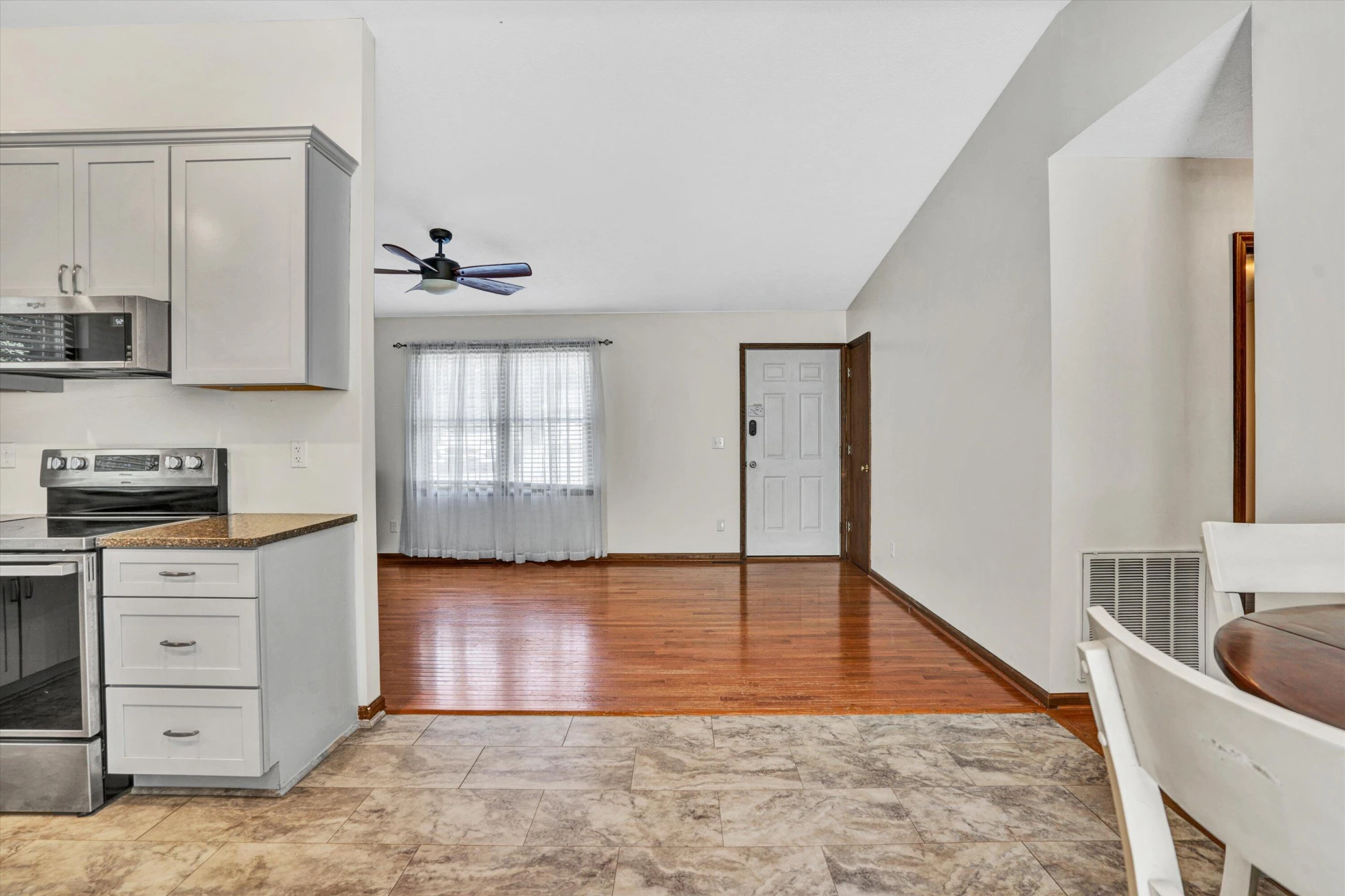 190 Dalewood LN - Photo 12
