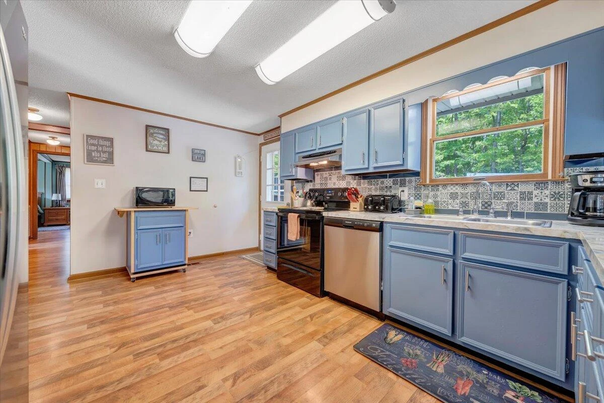 504 WITCHER CREEK LN - Photo 12