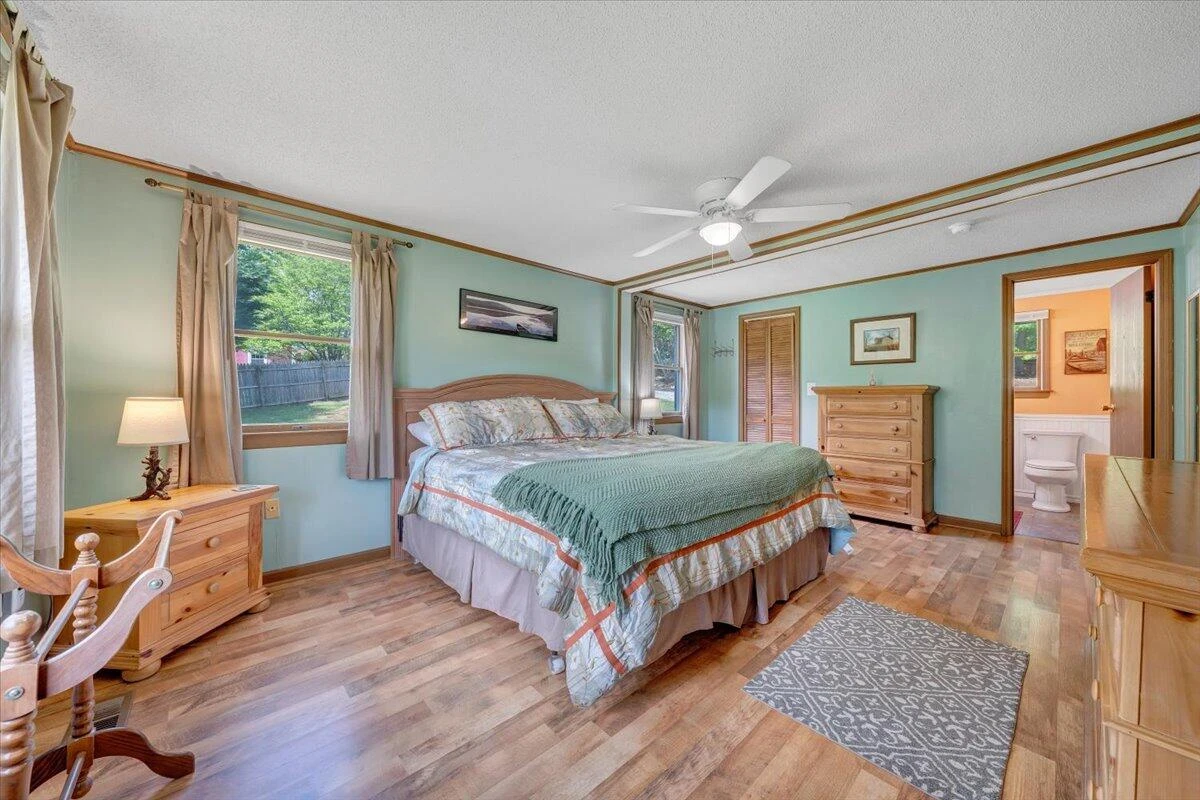 504 WITCHER CREEK LN - Photo 24
