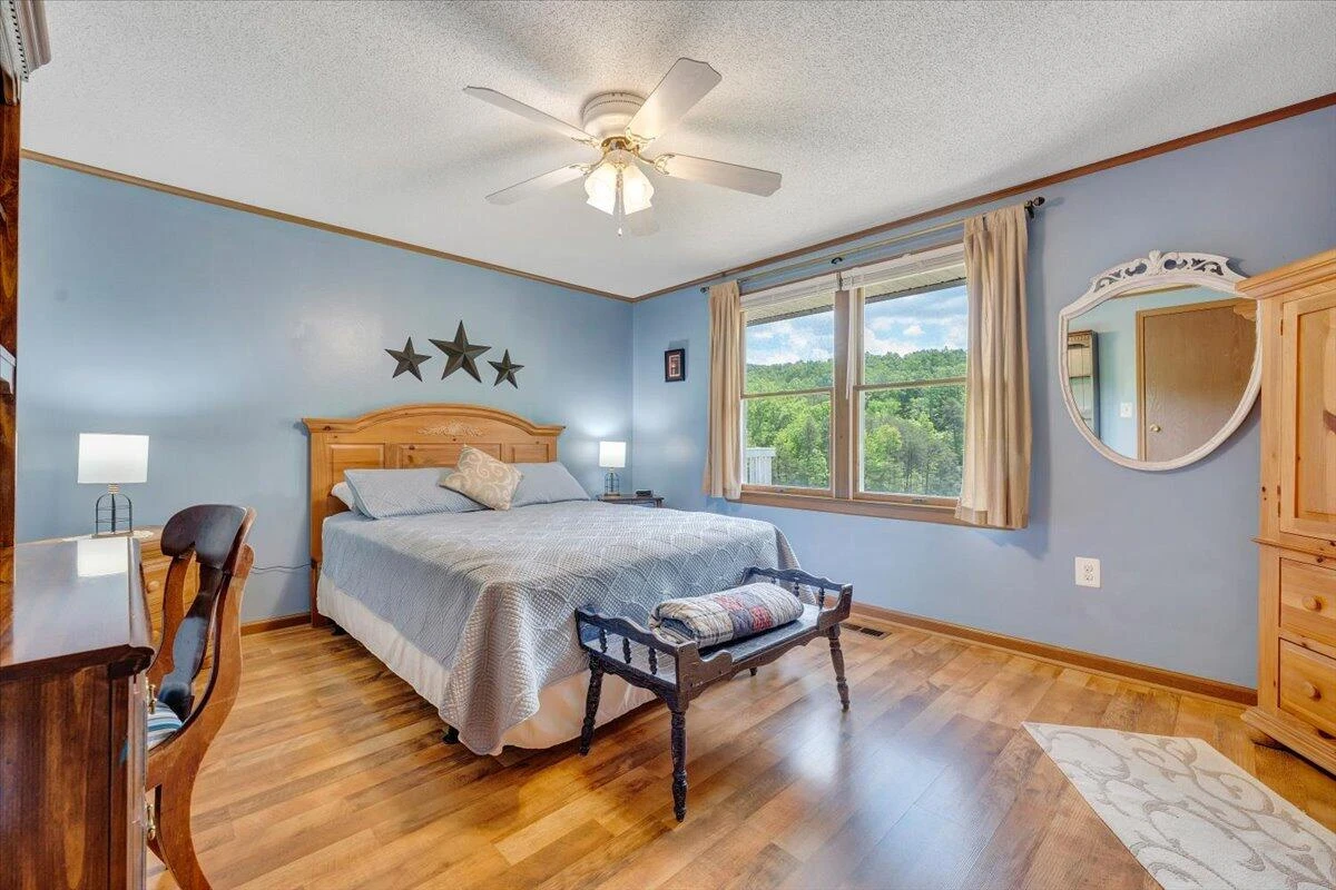 504 WITCHER CREEK LN - Photo 28