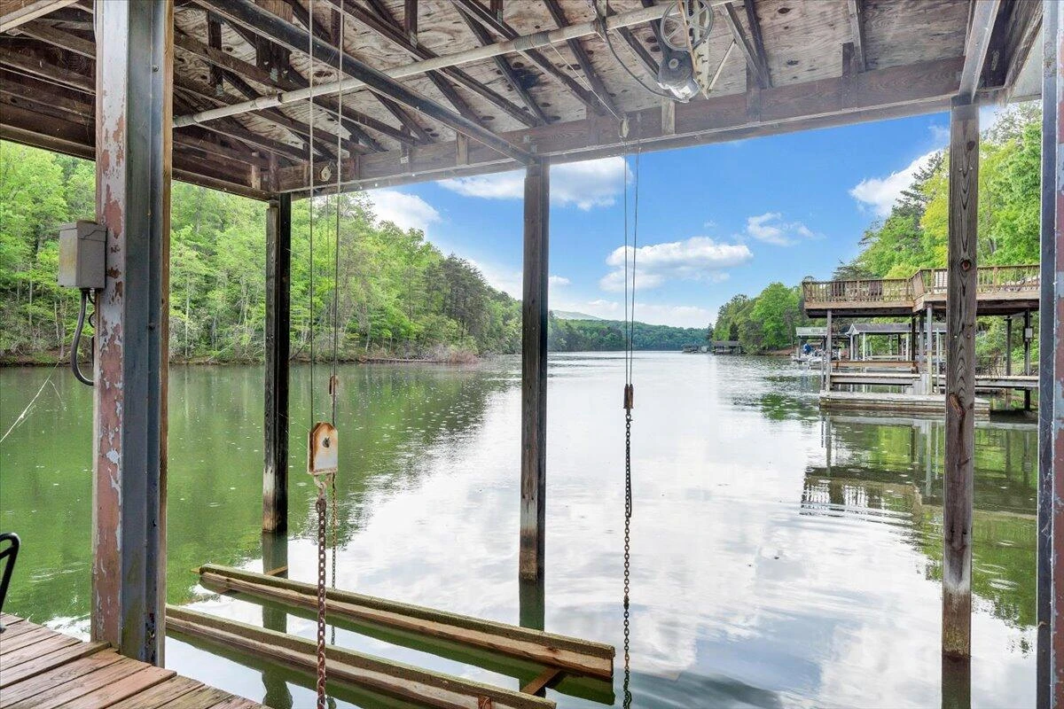 504 WITCHER CREEK LN - Photo 59