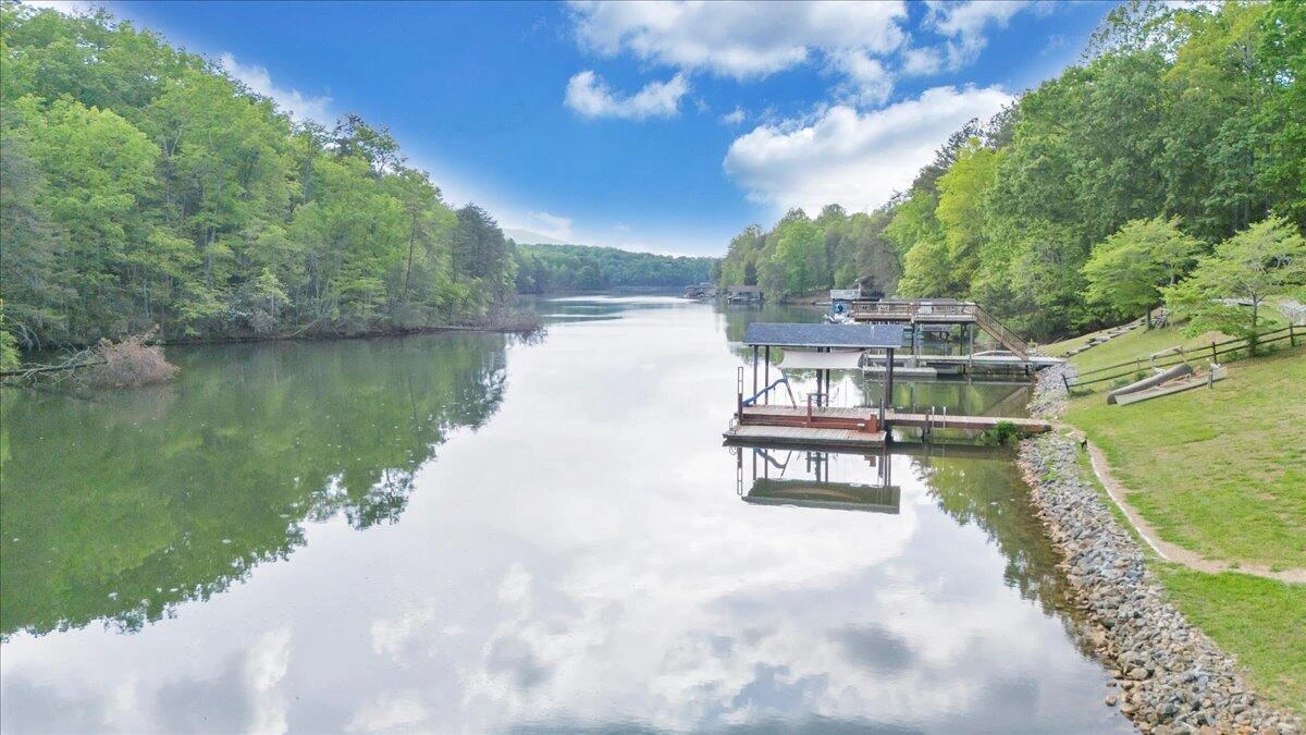 504 WITCHER CREEK LN - Photo 64