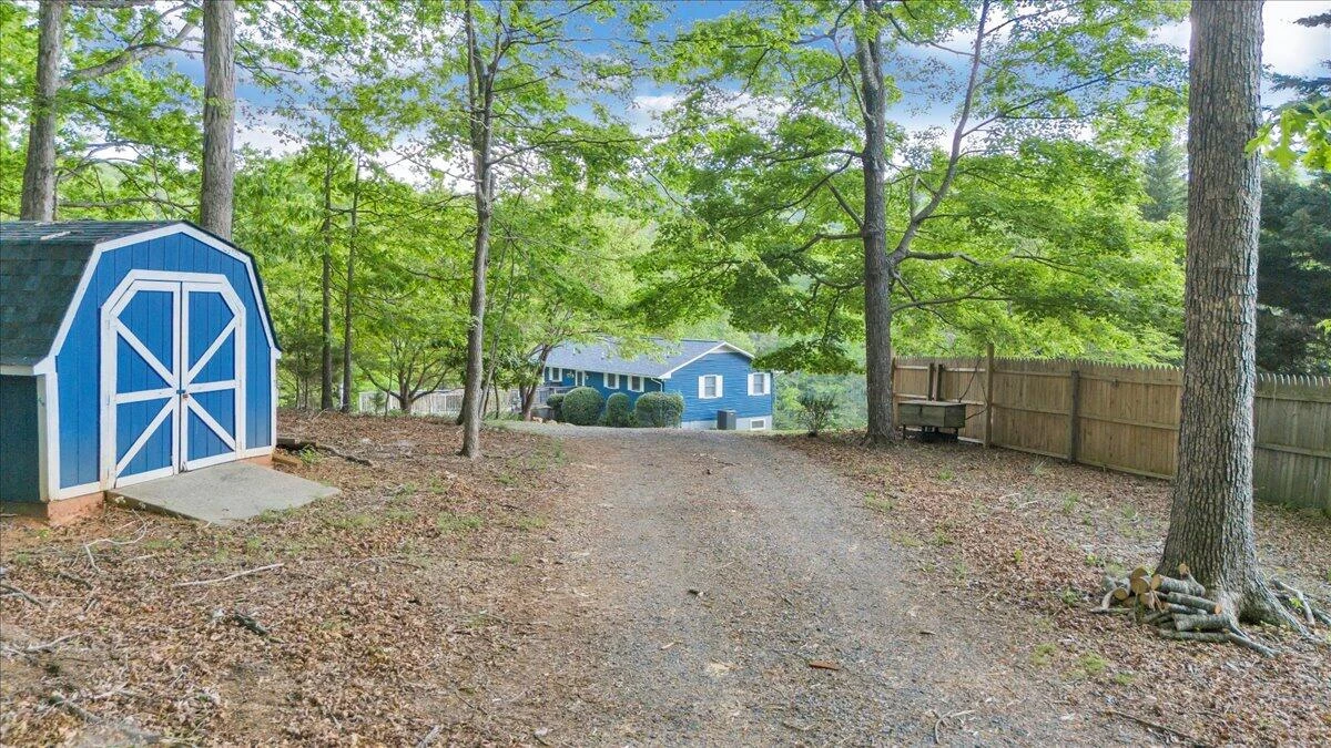 504 WITCHER CREEK LN - Photo 77