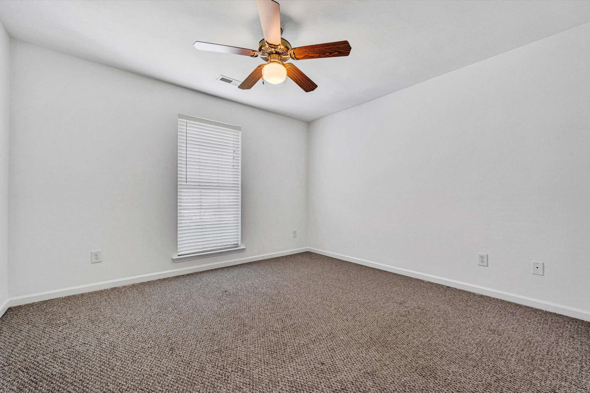 162 Laurel Ridge DR - Photo 15