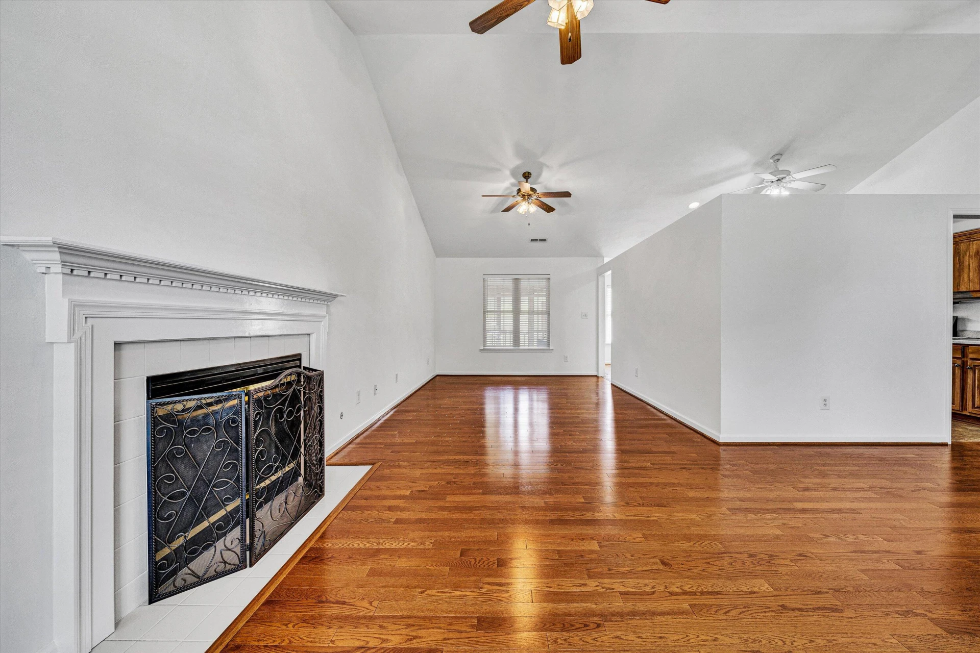 162 Laurel Ridge DR - Photo 5