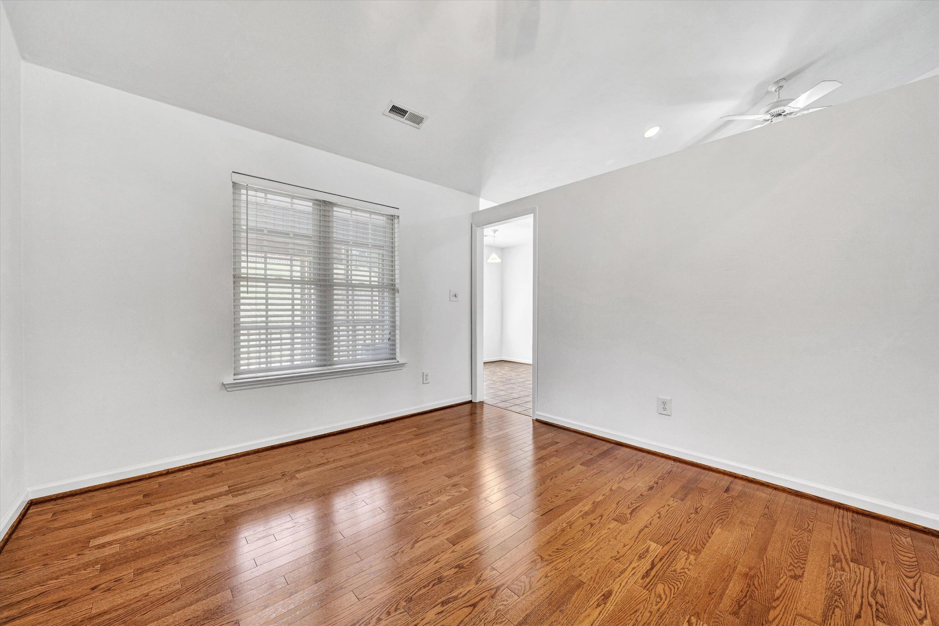 162 Laurel Ridge DR - Photo 6