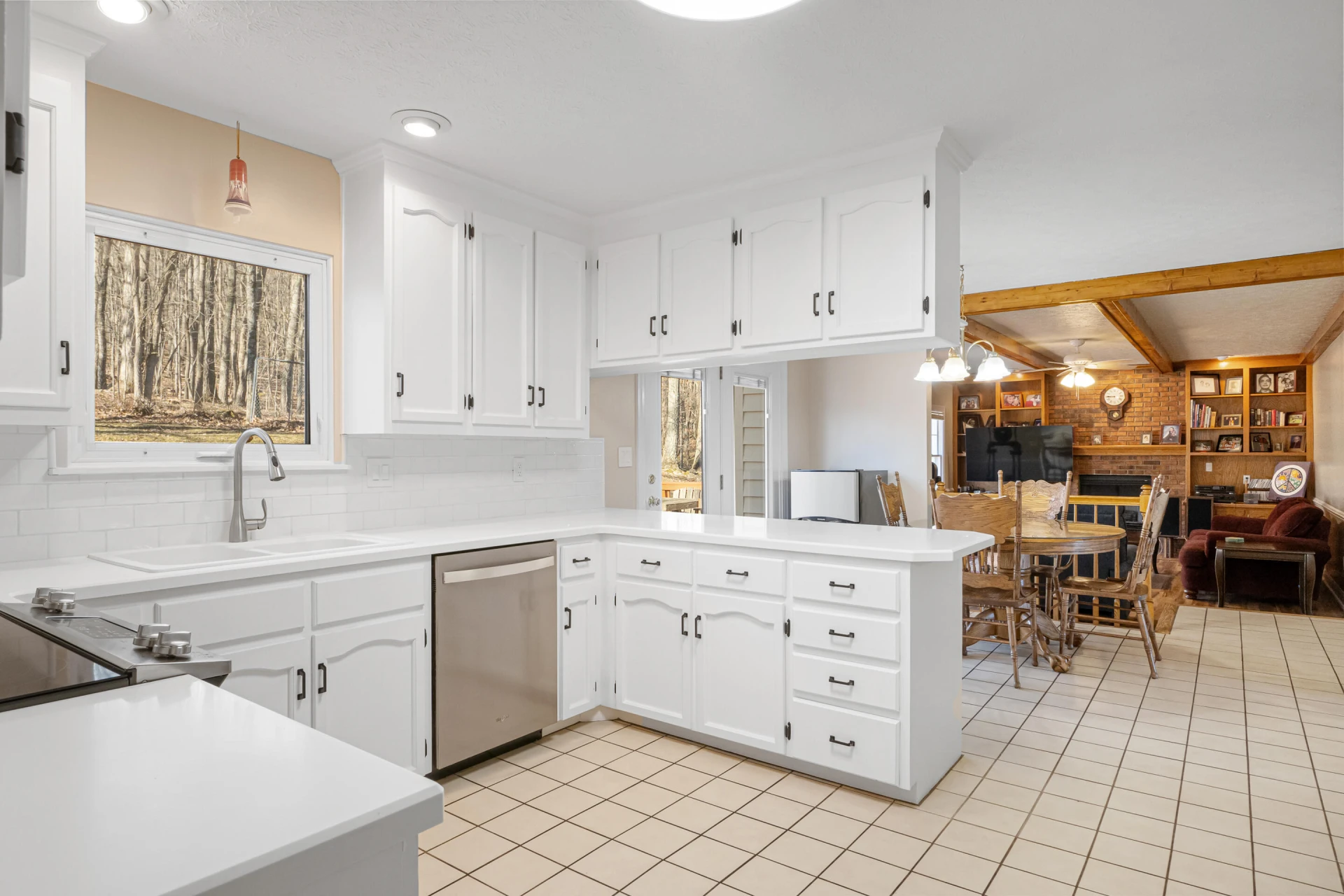 555 Quailwood DR - Photo 12