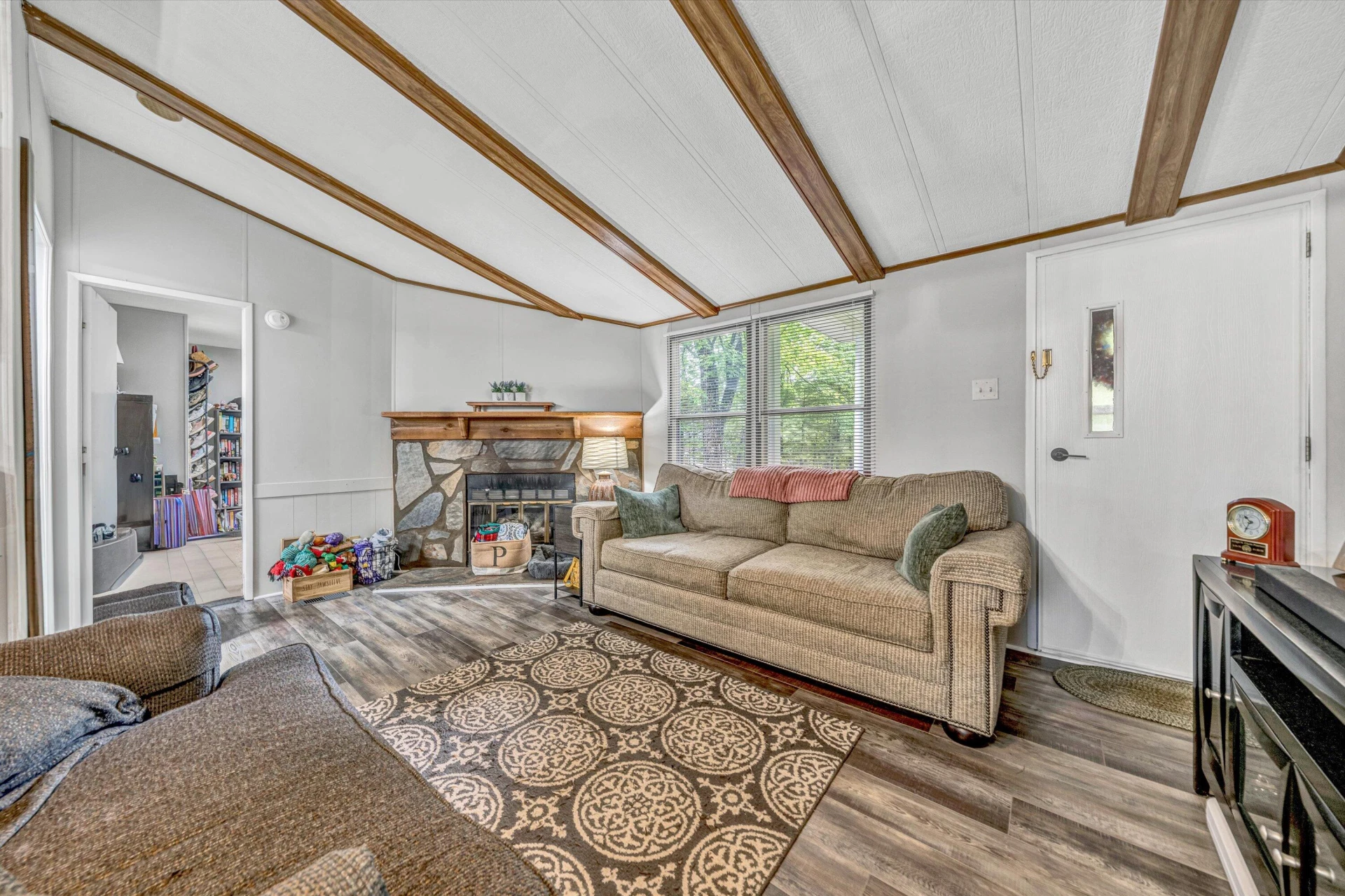 34 Baytree CT - Photo 6
