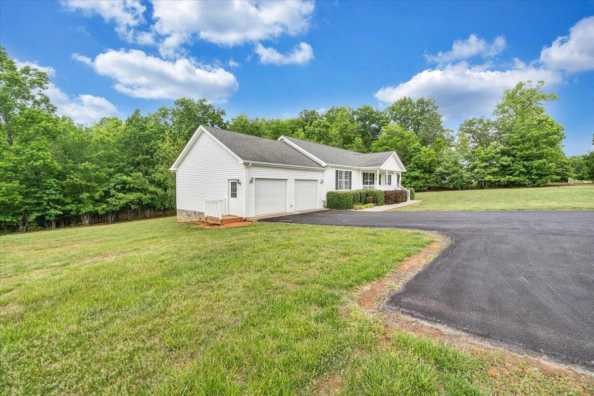 1169 Cinnamon Ridge RD - Photo 2