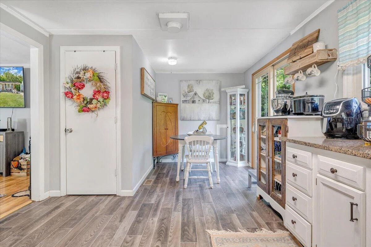 3502 Yellow Mountain RD - Photo 10