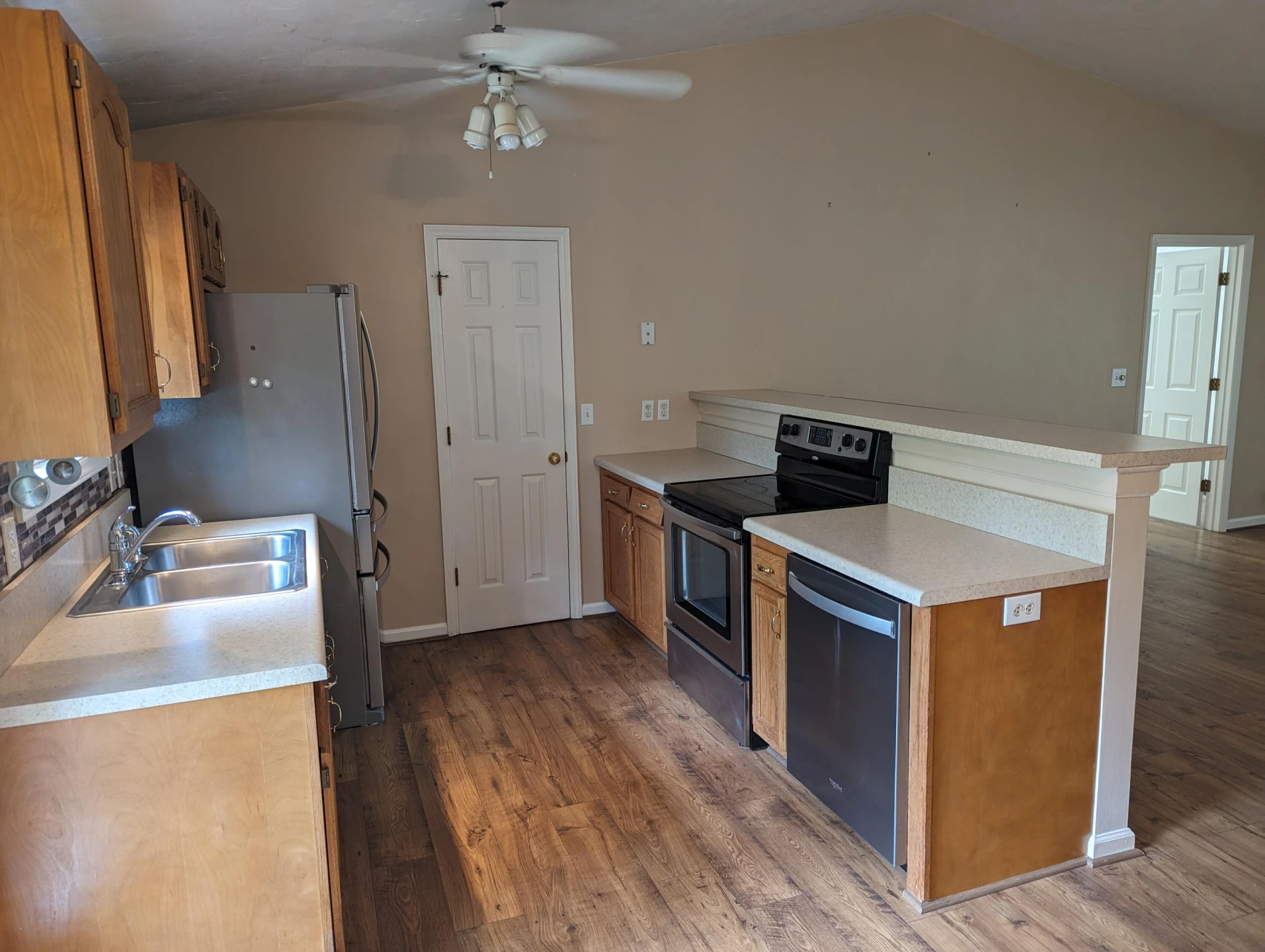 51 Crestwood CIR - Photo 10