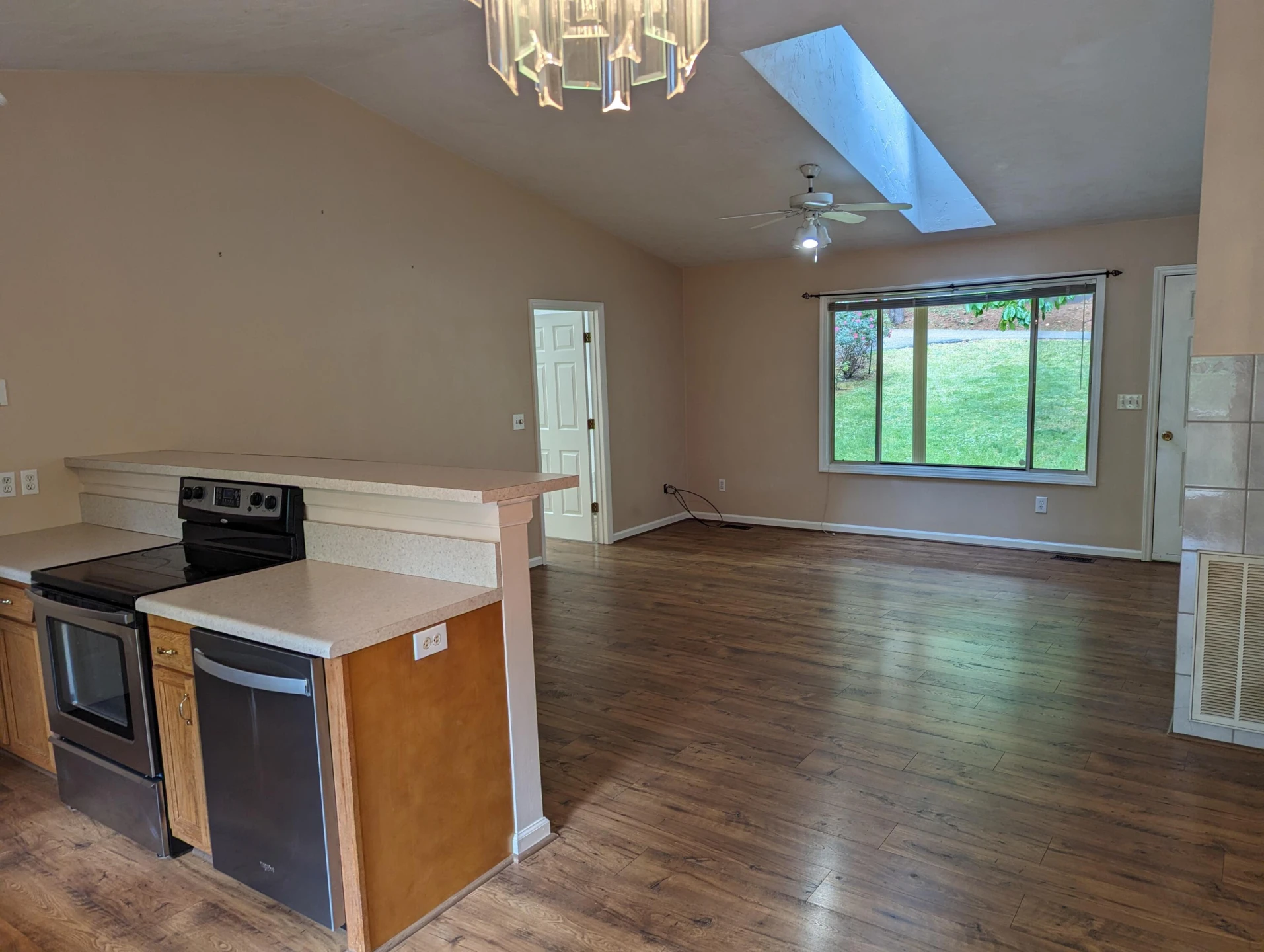 51 Crestwood CIR - Photo 11