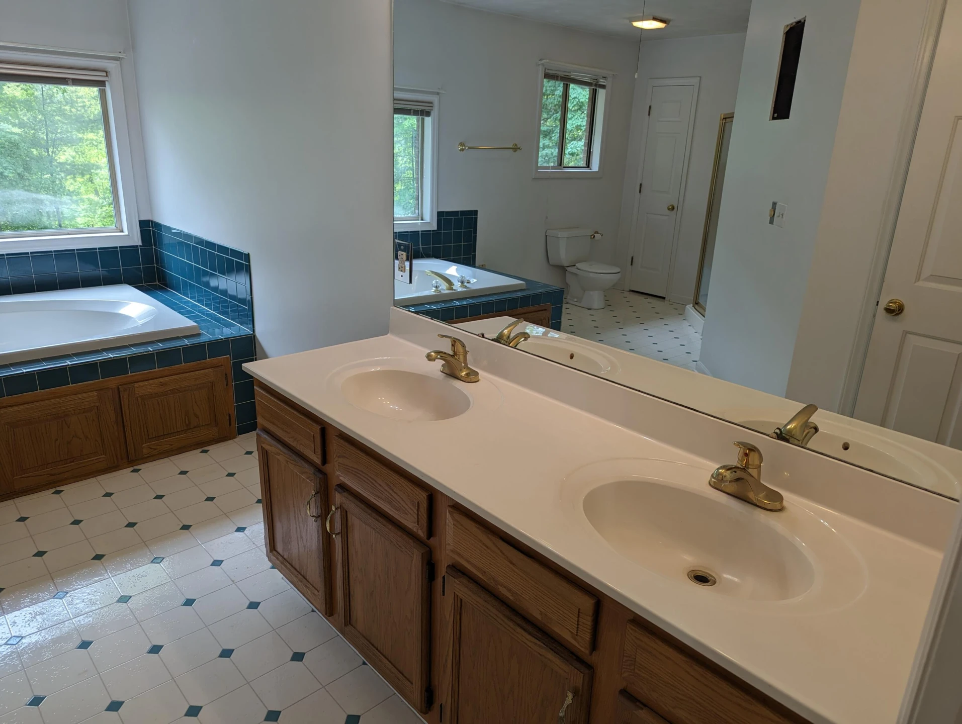 51 Crestwood CIR - Photo 15