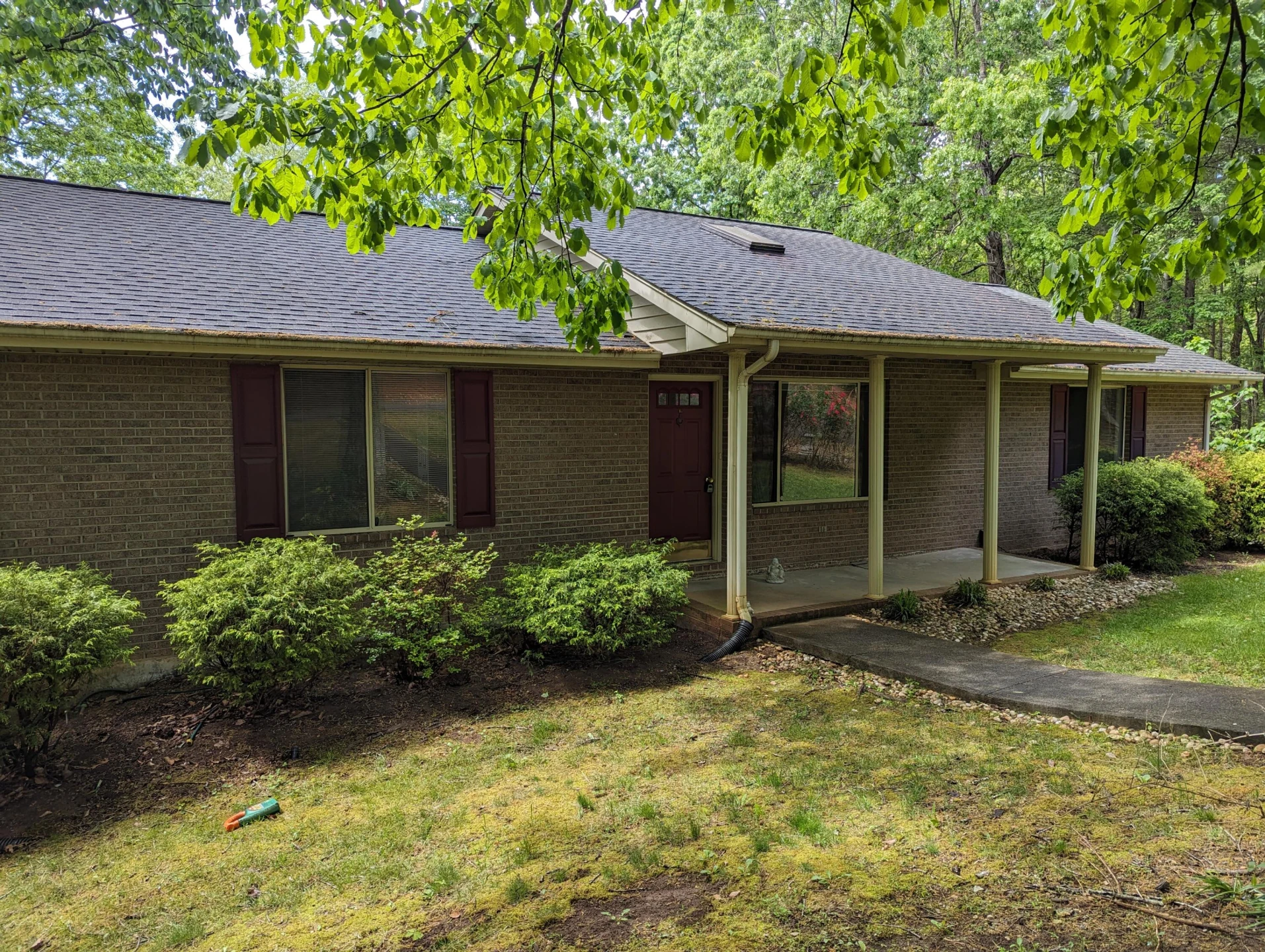 51 Crestwood CIR - Photo 2