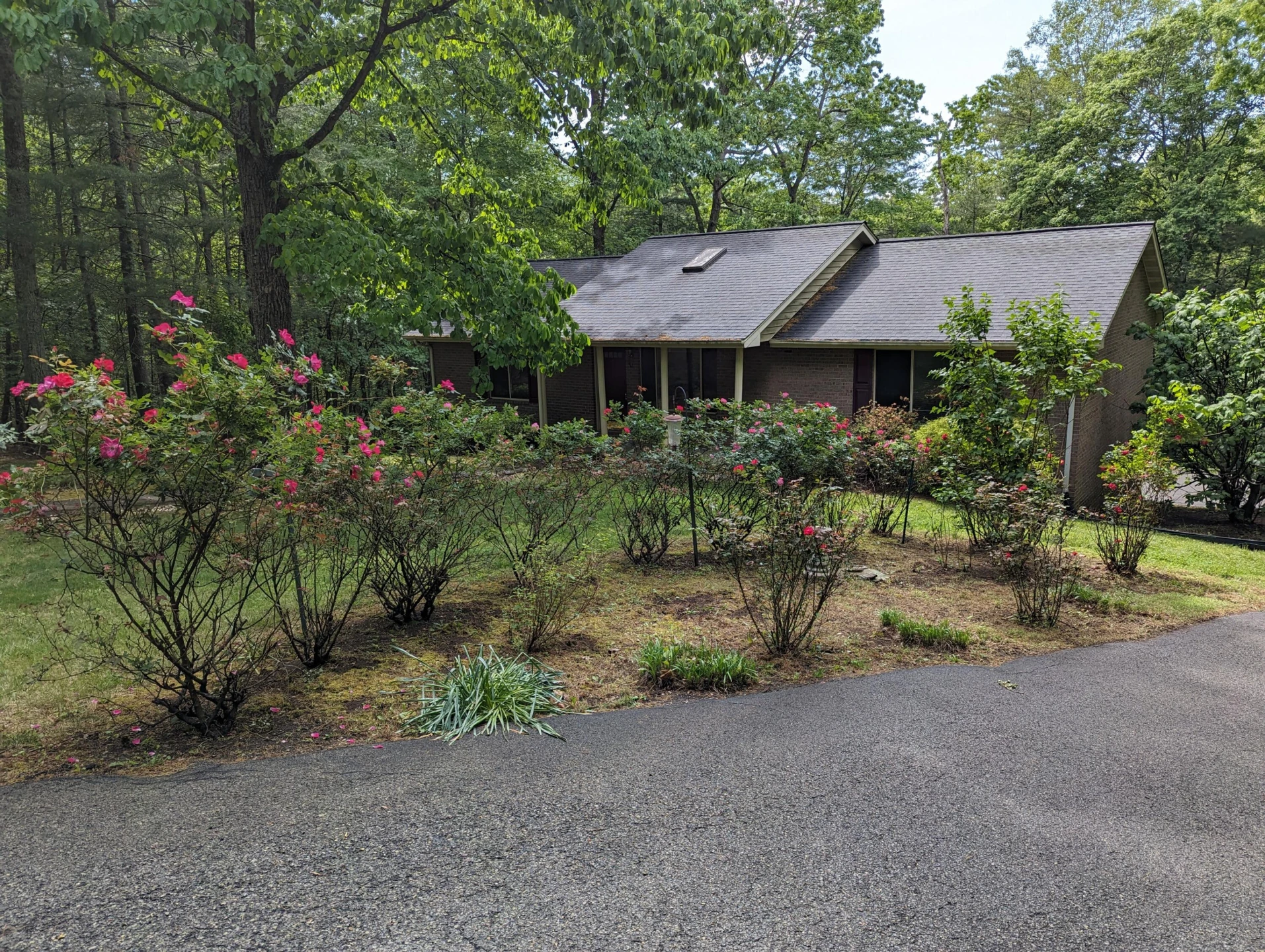 51 Crestwood CIR - Photo 42