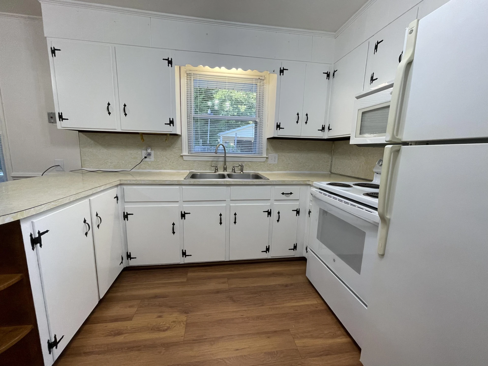 1358 Homeplace RD - Photo 12