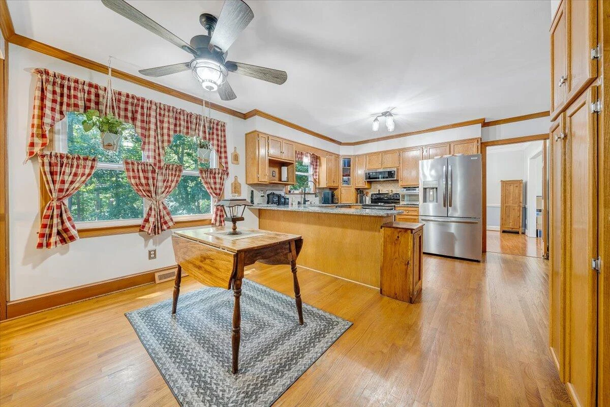 133 Breezewood RD - Photo 13